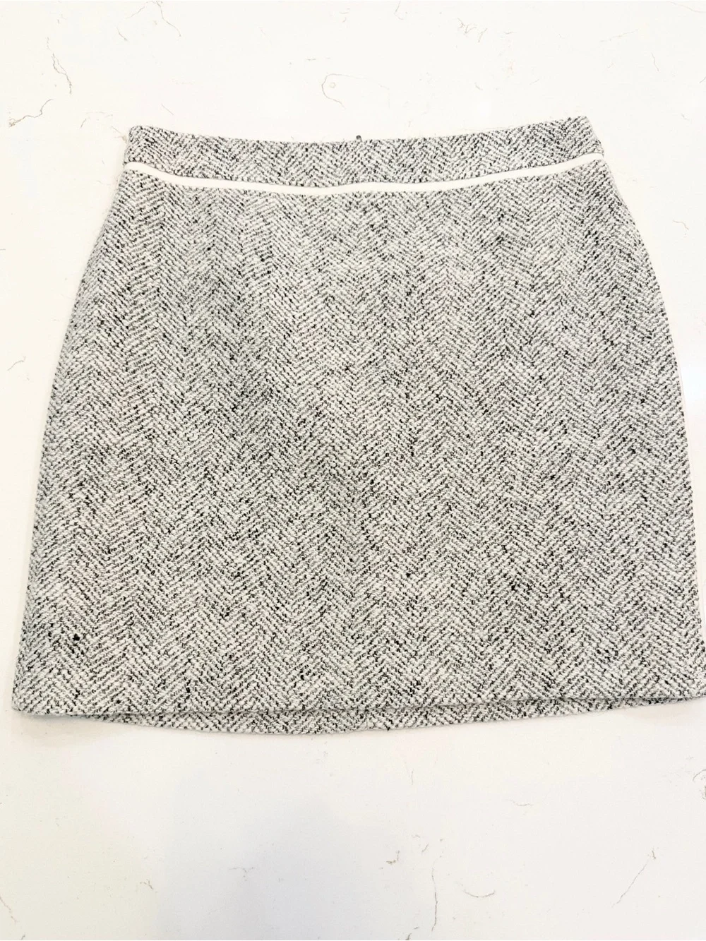 White House Black Market Herringbone Tweed Mini Skirt Size 6
